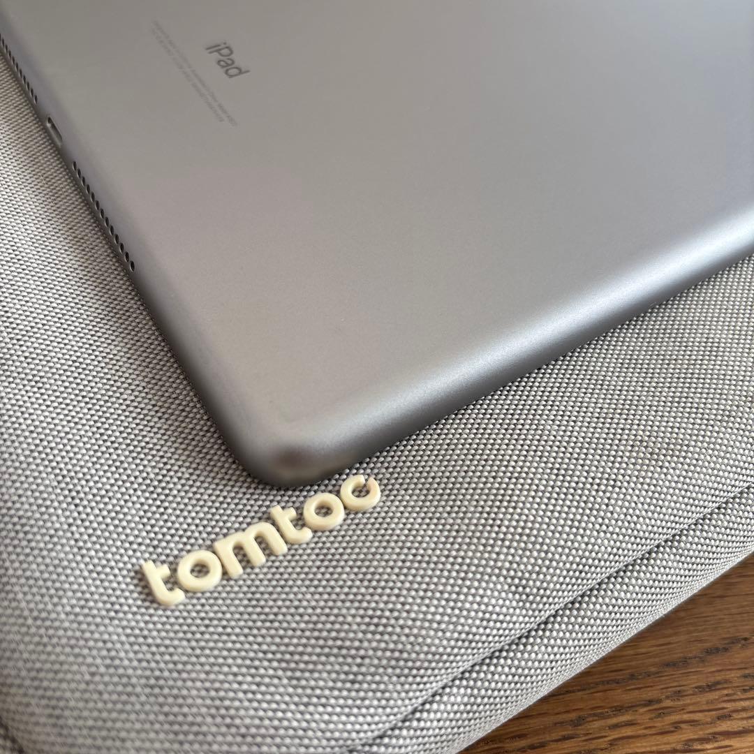 iPad 第5世代 スペースグレイ 32GB Wi-Fiモデル