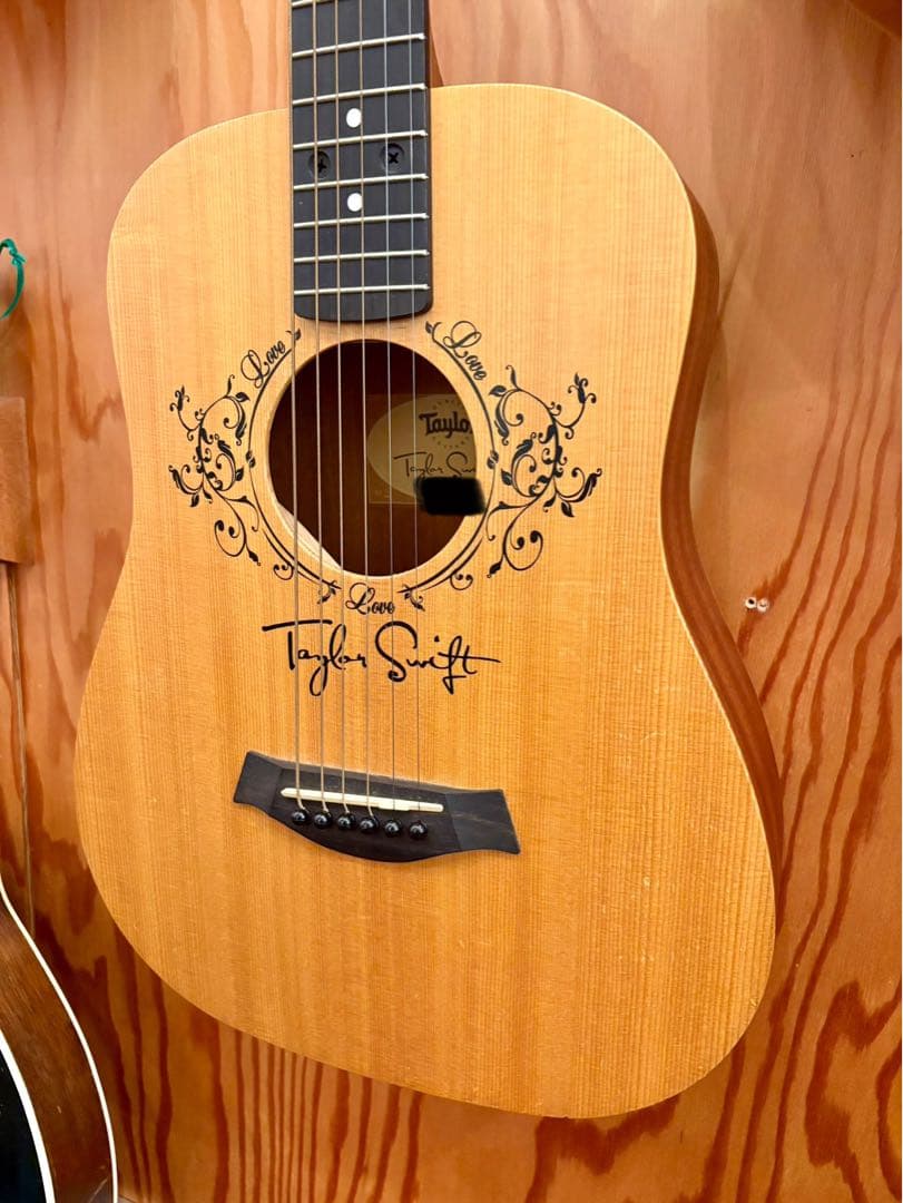 Taylor Swift Baby T　テイラースウィフト 　ミニギター
