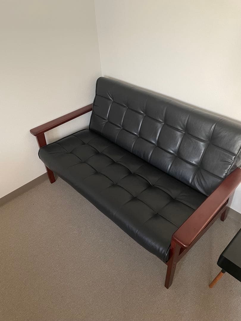 モダンデザイン 黒 合成皮革ソファ