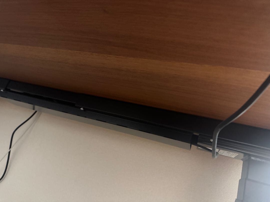 【美品】FlexiSpot電動昇降デスクE7 Pro 黒（脚+天板)