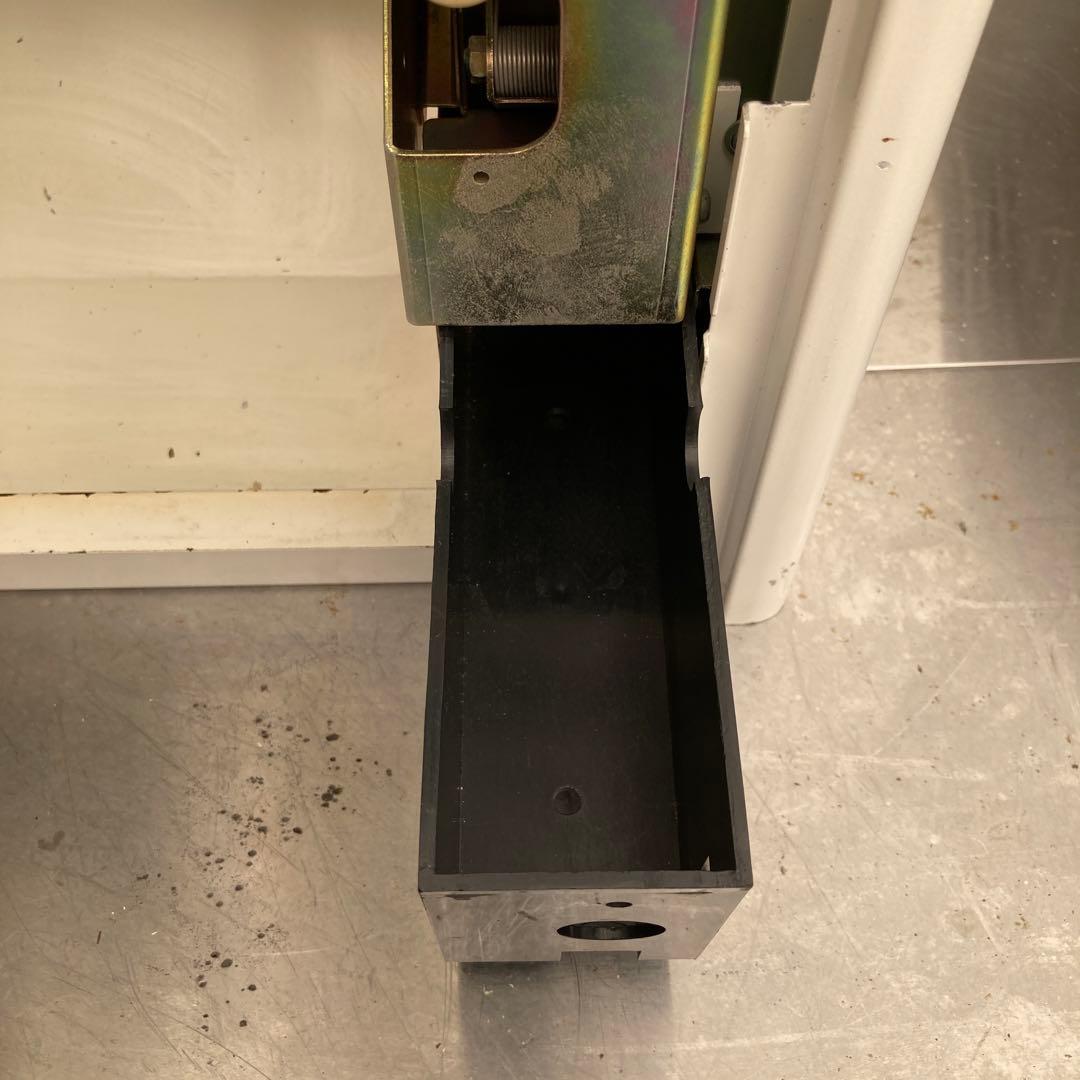 ガチャ機　カードガチャ　手動式自動販売機　ダイト