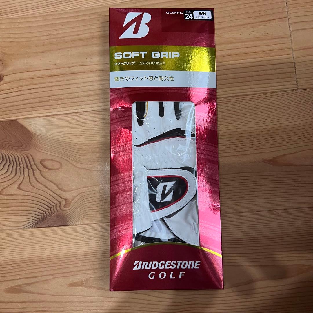 TOURSTAGEのViQゴルフバッグとゴルフクラブ13本セット