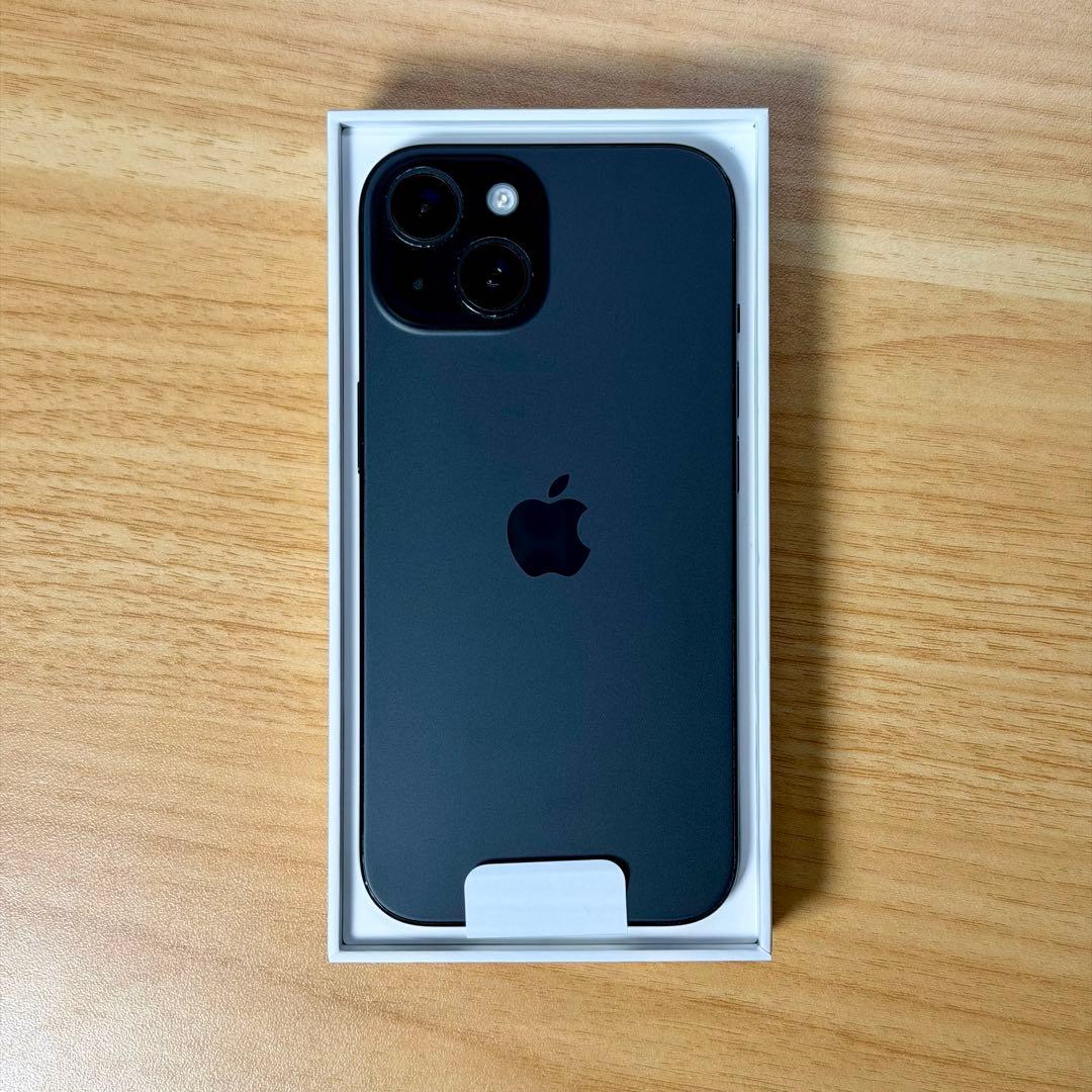 Apple iPhone 15 128GBブラック SIMフリー