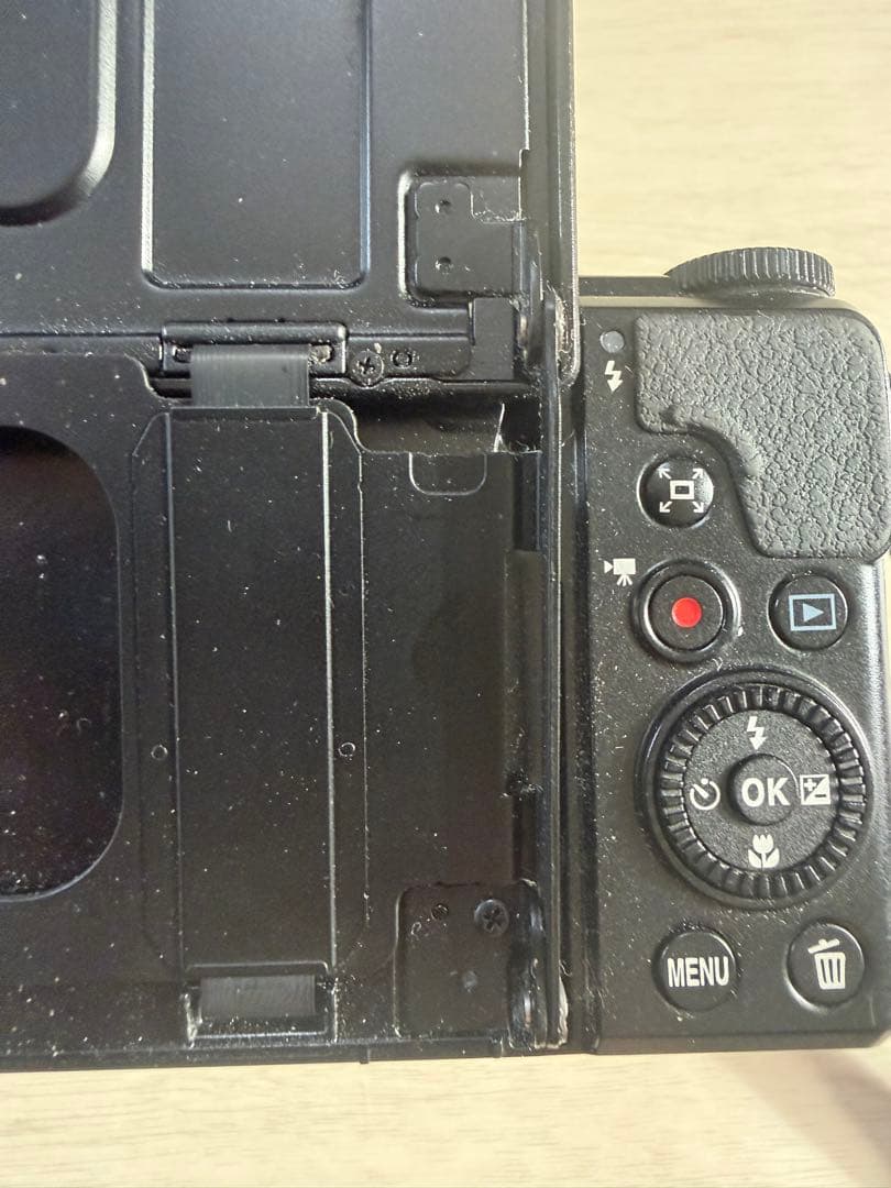 ジャンクNikon COOLPIX A900 コンパクトデジタルカメラ