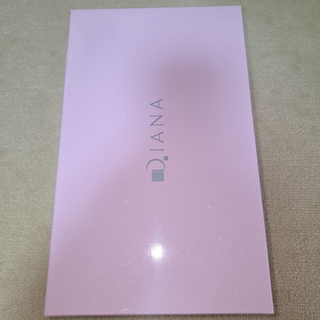 ダイアナ ストラップ パンプス