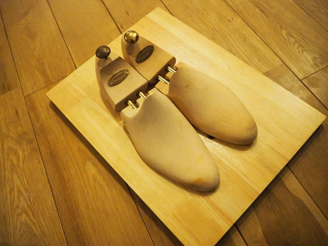 エドワードグリーンBelgraviaネイビーユタカーフ8½-9(8.5)E184