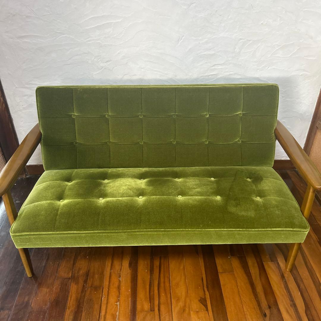 カリモク60 グリーン　ソファ 2人掛け【宮崎県まで引き取りでお願いします】