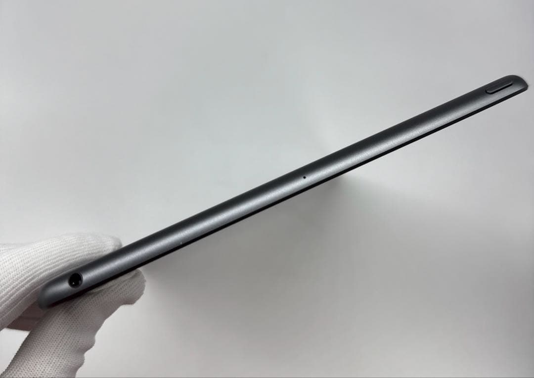 iPad 第７世代 32GB Wi-Fi