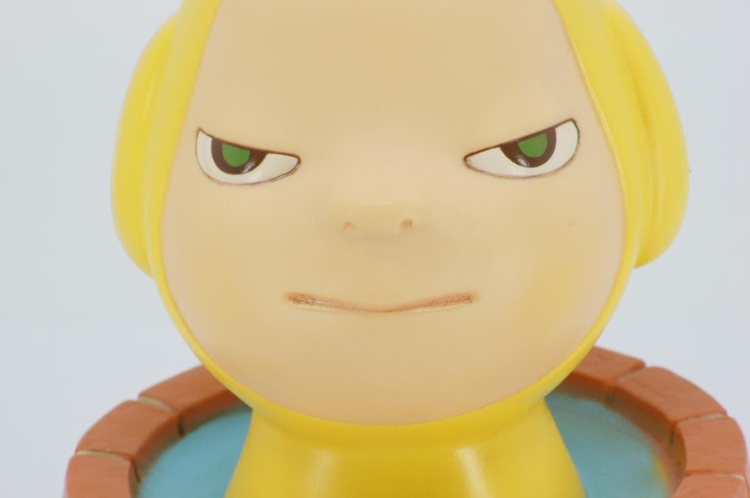 奈良美智 貯金箱「噴水の中の捨て犬」ソフビフィギュア