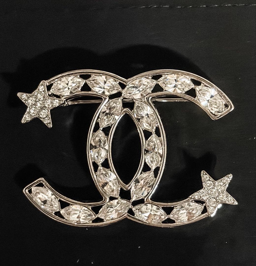 【約14万超】　シャネル　CHANEL ラインストーンブローチ