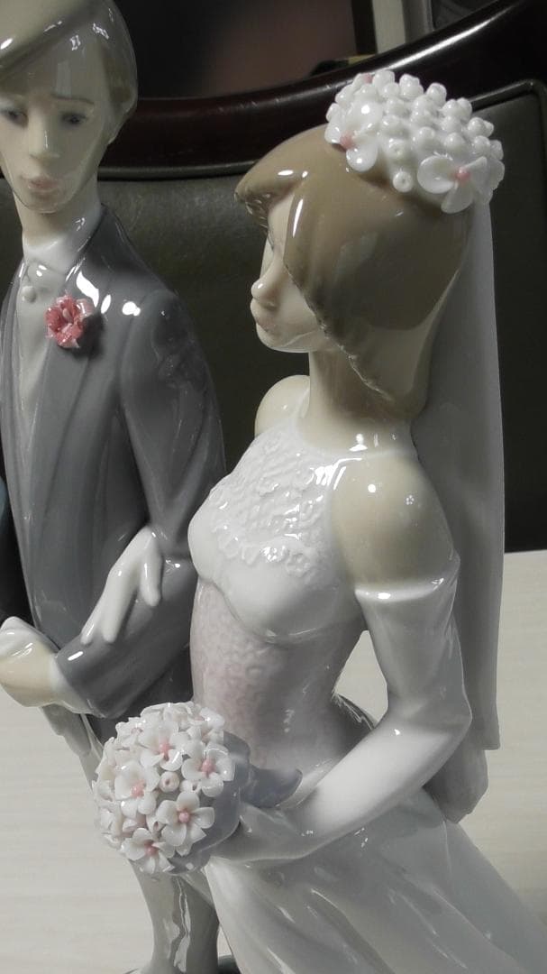 LLADRO　リヤドロ【尊い一日】　Ｈ＝31cm　リアドロ　インテリアＬ530