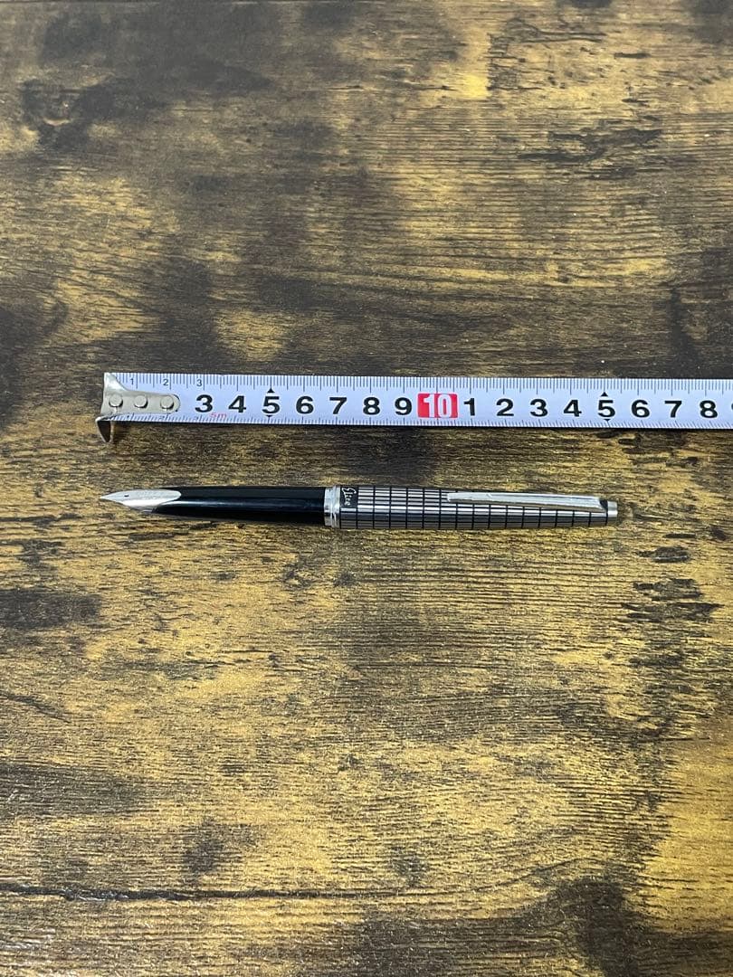 筆記確認＆洗浄済み　1978年製　18金　蝕刻　格子　パイロット　万年筆　細字