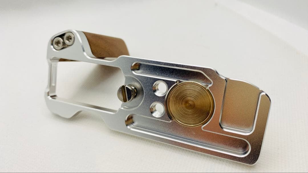 Fujifilm X-M5 ミラーレスカメラ シルバー※グリップおまけつけました