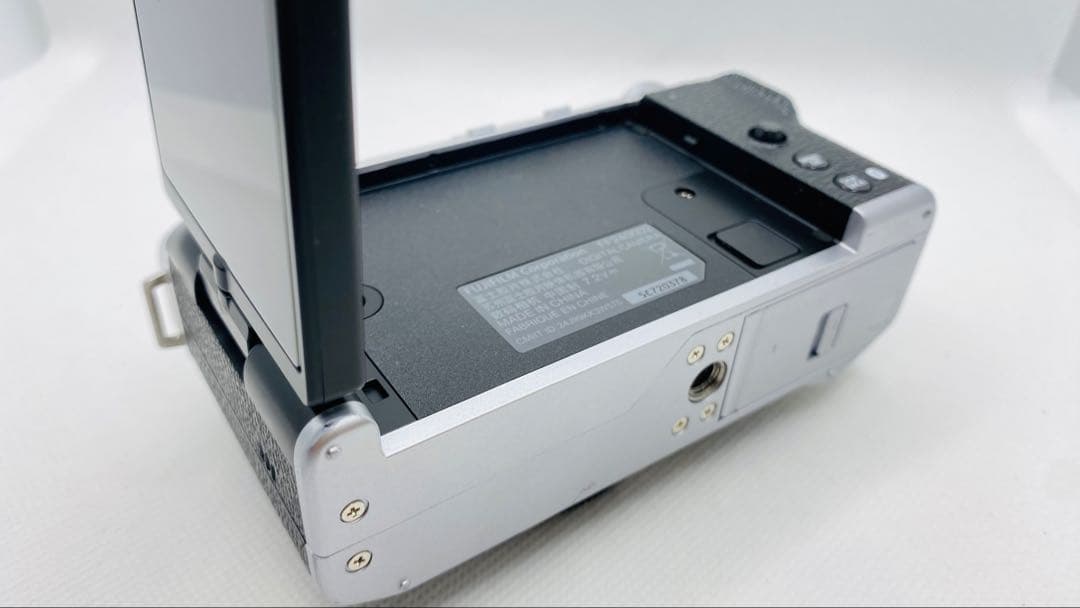 Fujifilm X-M5 ミラーレスカメラ シルバー※グリップおまけつけました