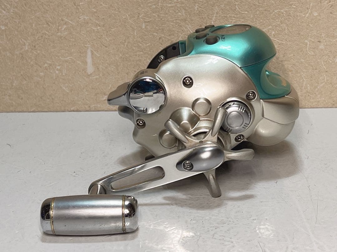 RyobiリョービAdventure 電動 VS700AT 電動リール