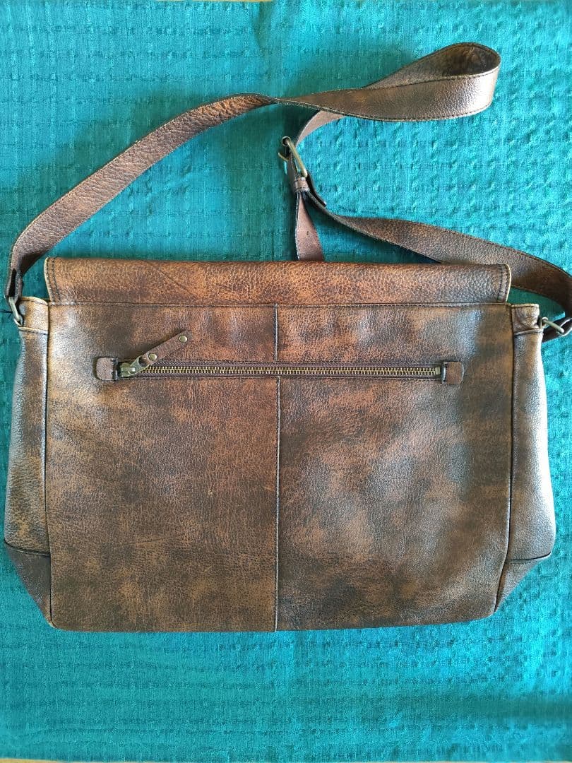 Dakota　ブラウンレザーショルダーバッグ