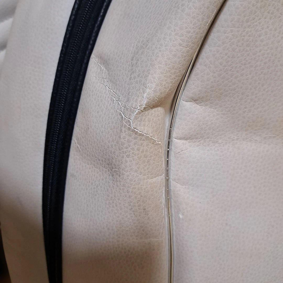 ティゴラゴルフキャディバッグ本格３点式ツアーバック。フード付き。9.5インチ