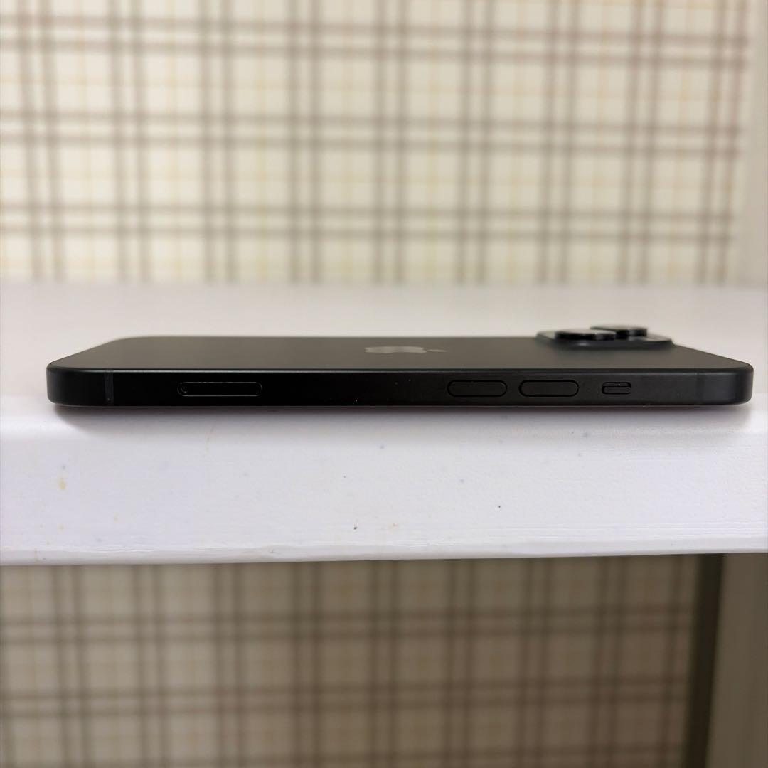 iPhone15 本体　ブラック　128GB
