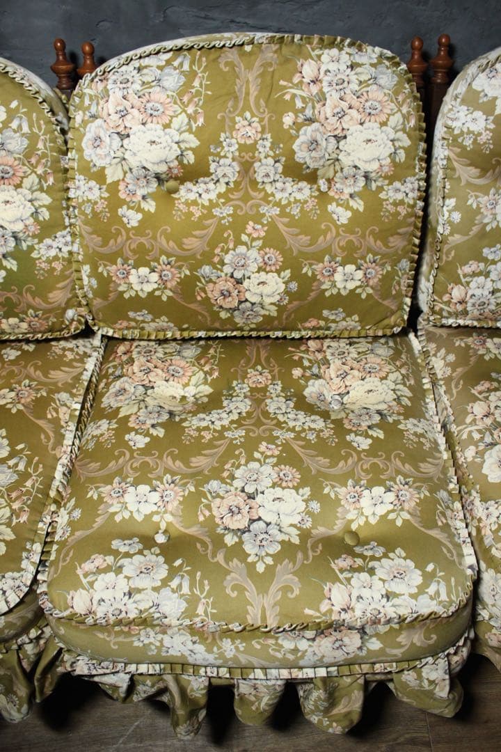 首都圏送無料〜穂高約40万　極上プリーツスカート3人掛け　オリーブグリーン