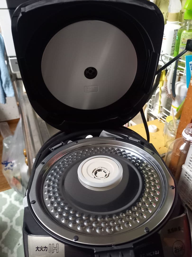 新品未使用　HITACHI IH炊飯器 RZ-MC10J　2016年製品