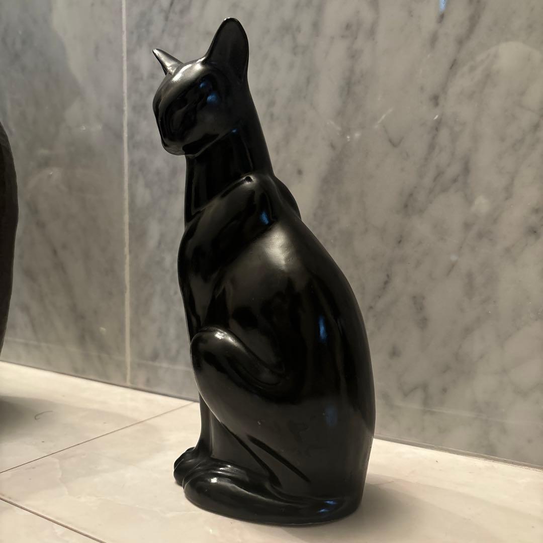 1970-80年代ビンテージ　スマートな体型でとても雰囲気があるアートな猫の陶器