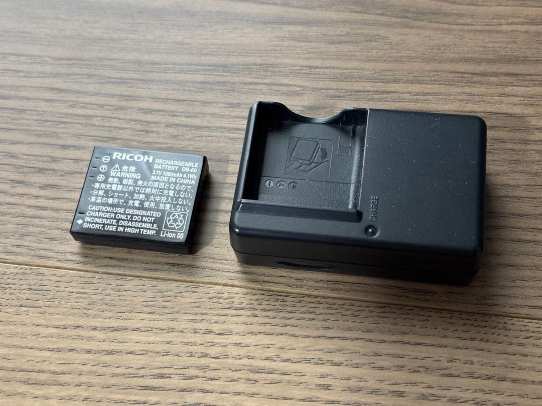 RICOH GR DIGITAL II カスタムレザーケース付き 中古