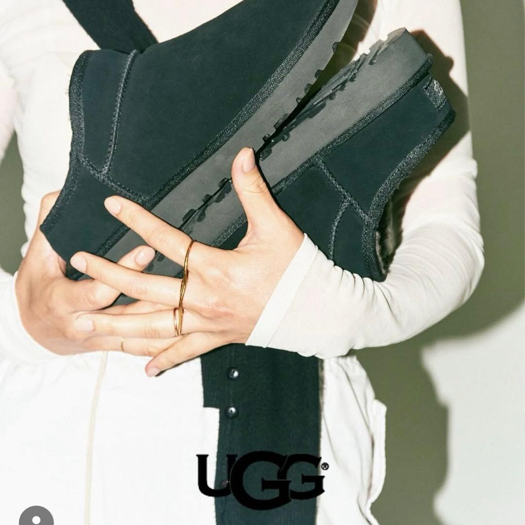 靴 UGG CLASSIC SLIPPER
