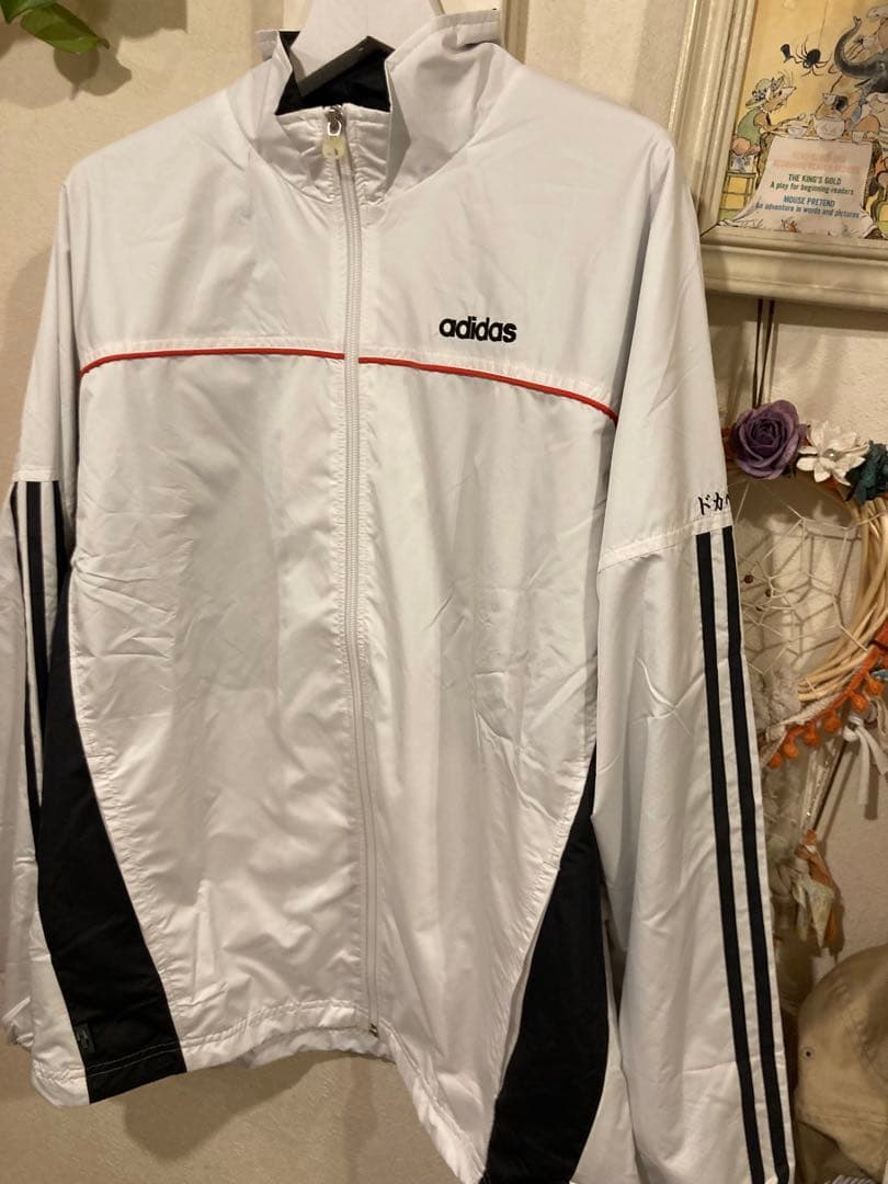 新品タグ付慶應義塾大学ウィンドブレーカー　L adidas製
