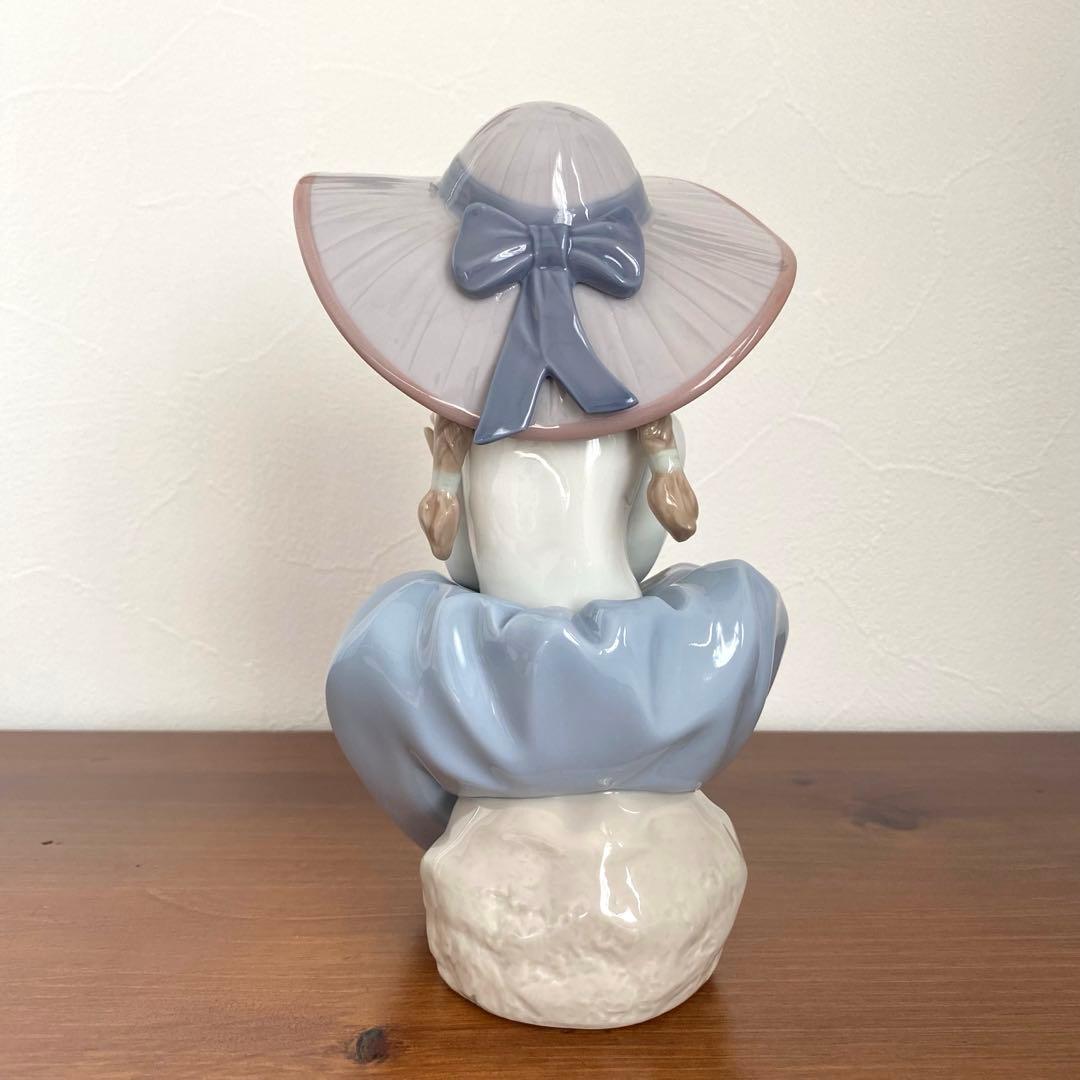 LLADRO リヤドロ 花の香りに包まれて