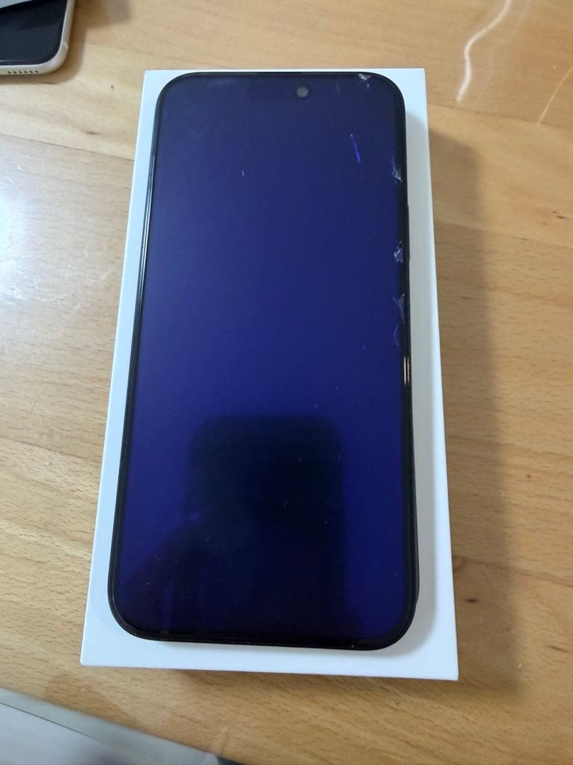 【美品】iPhone15 Plus 256GB