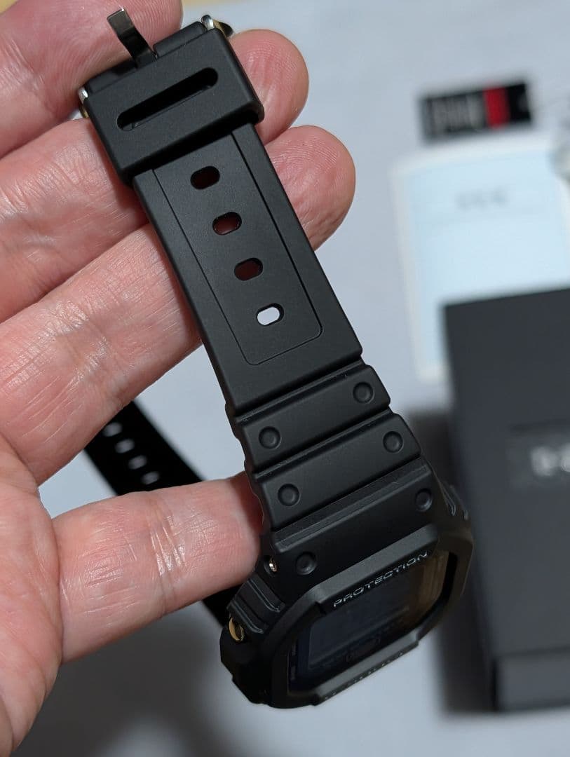 新品同様、G-SHOCK GW-5000U-1JF（保証書有り）