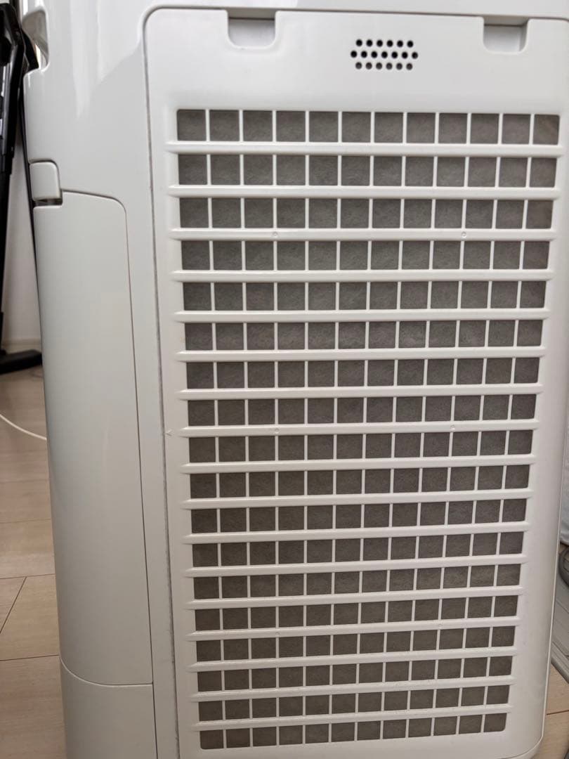 SHARP 加湿空気清浄機 KC-F70-W 202年製