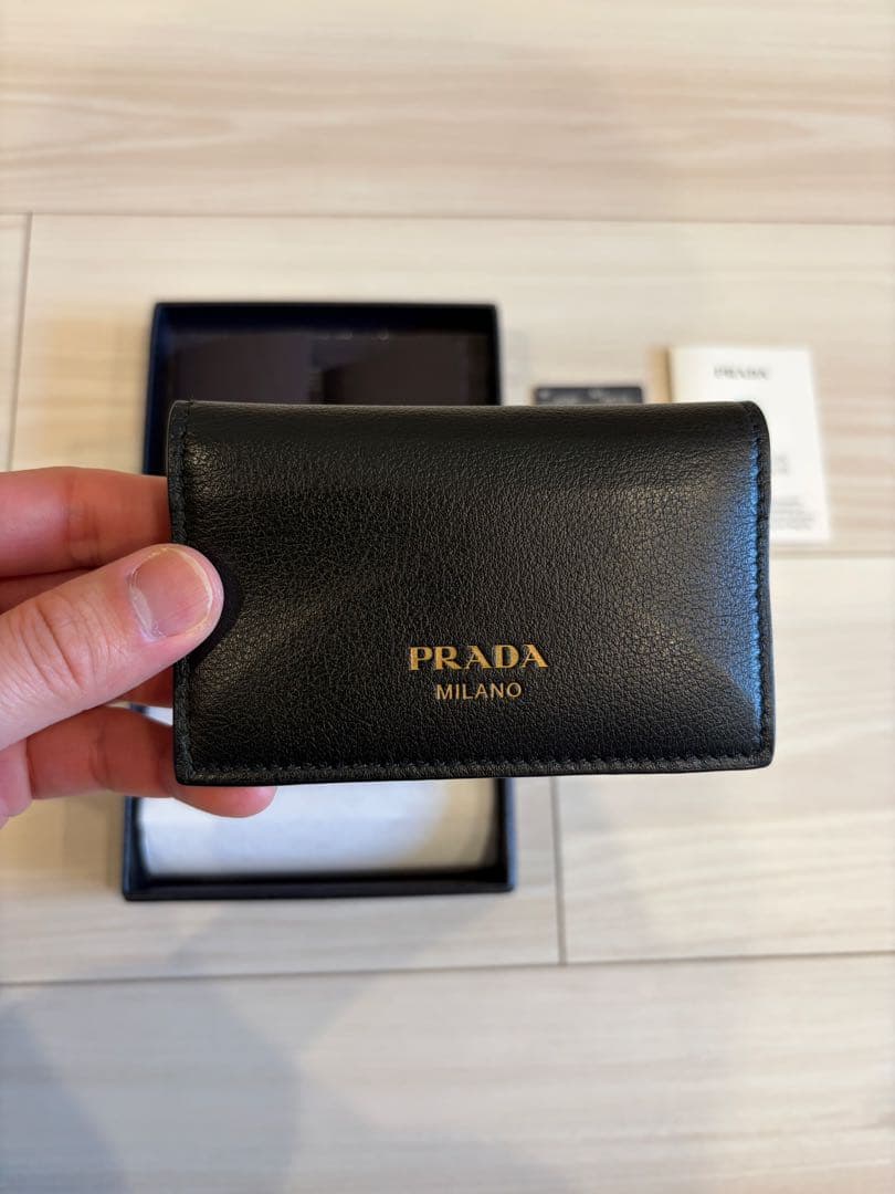 【正規品認定書付き】PRADA ソフトグレイン 名刺入れ