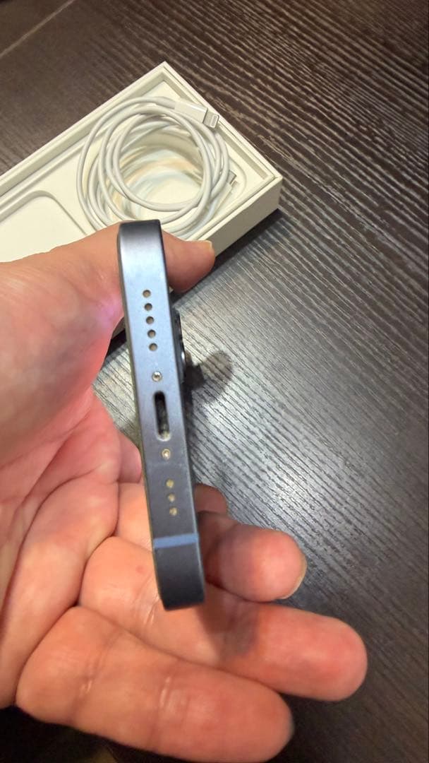 iphone 14 128gb ブルー 傷なし！美品SIMフリーバッテリー82%