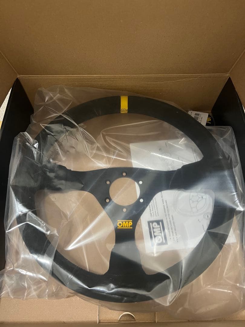 OMP ステアリングホイール 未使用