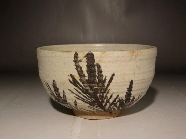 (期間限定セール！）千家十職　永楽善五郎　乾山写松絵茶碗　趣のある作品 s253