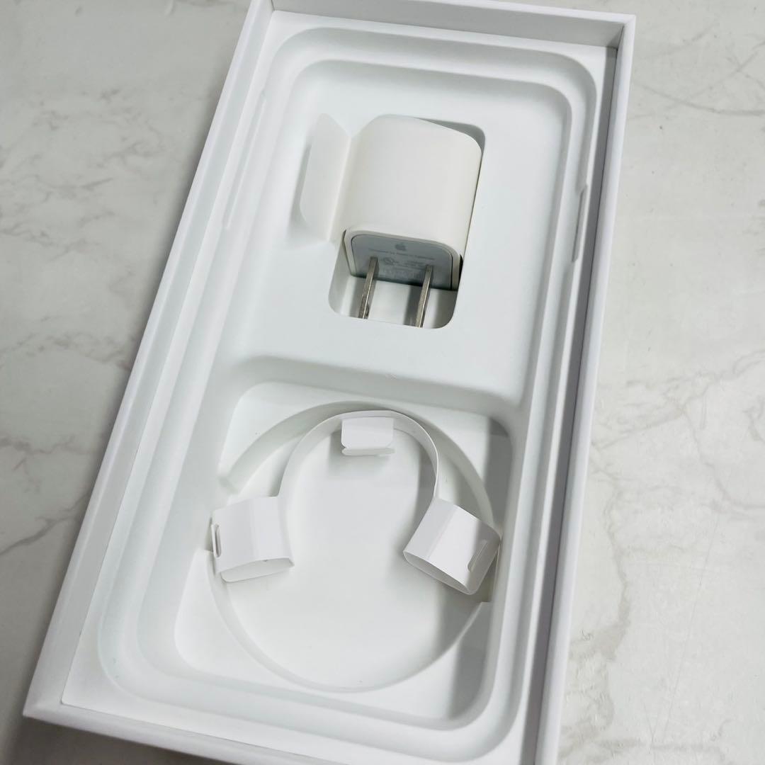 iPhoneXS 64GB MTAY2J/A SIMフリー docomo判定⭕️