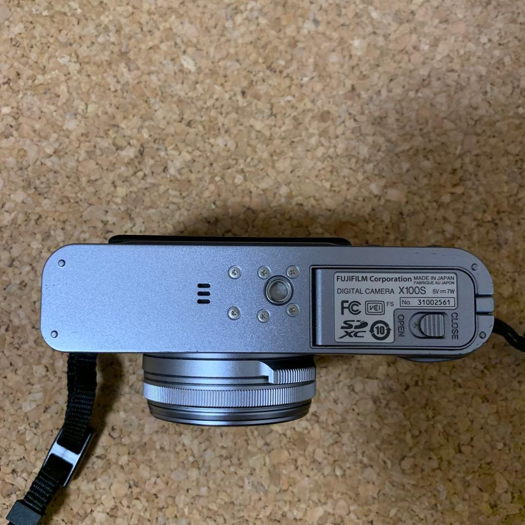 FUJIFILM X100S コンパクトデジタルカメラ