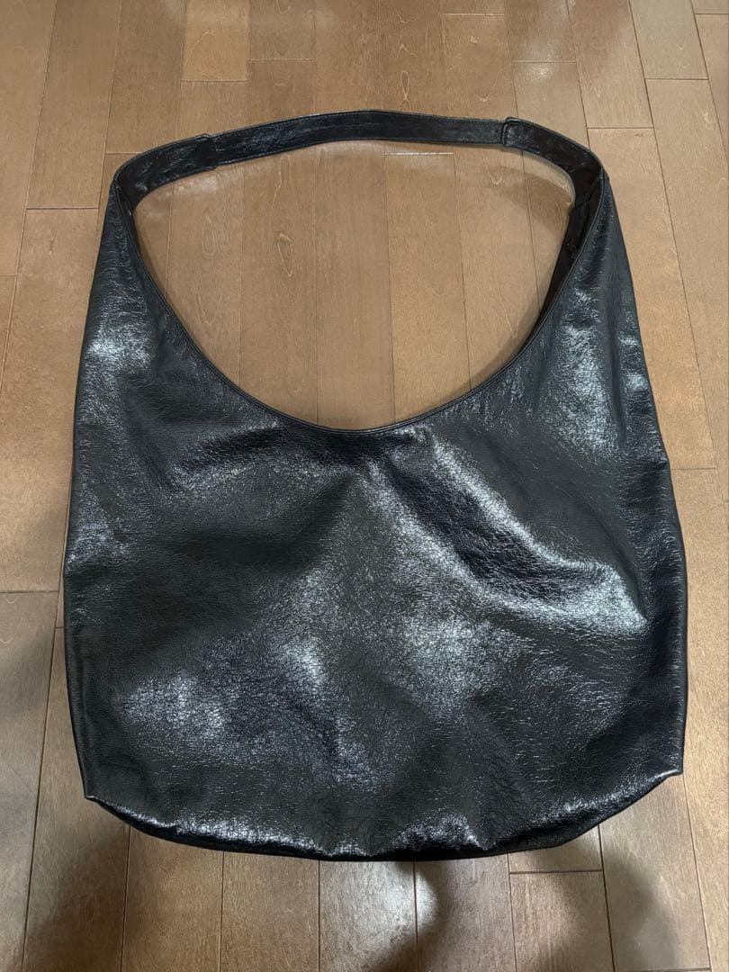 【Arte Antwerp】Big Shiny Bag