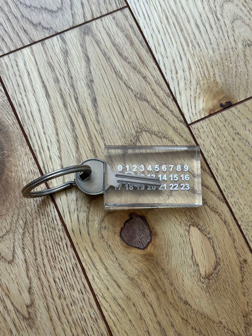 Maison Margiela シルバー　レジン　キーチェーン