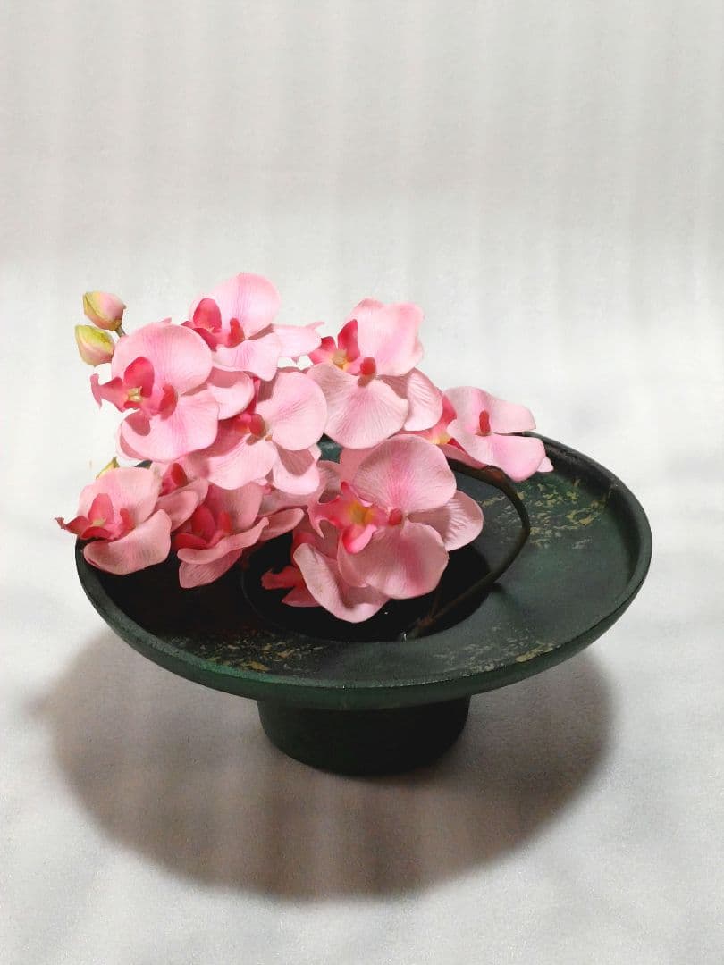 特製美術床置　金属工芸　御所車　花器　花生　花びん　花入　菊模様　置物飾り