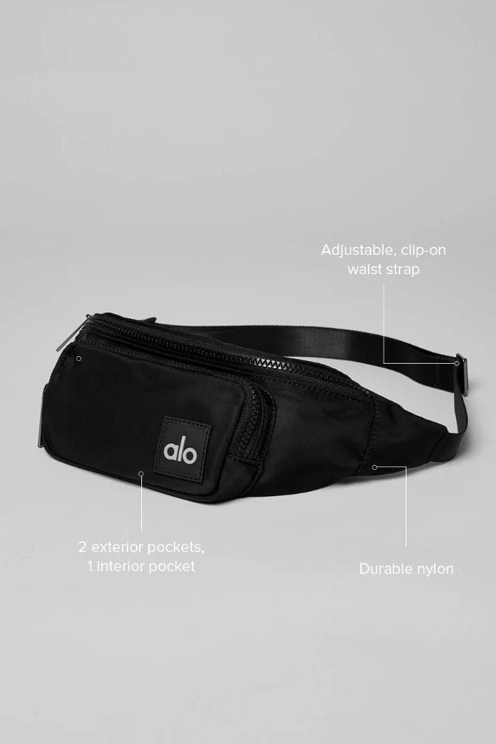 新品本物　アローヨガ Alo yoga　ベルトバック　エクスプローラー ファニー