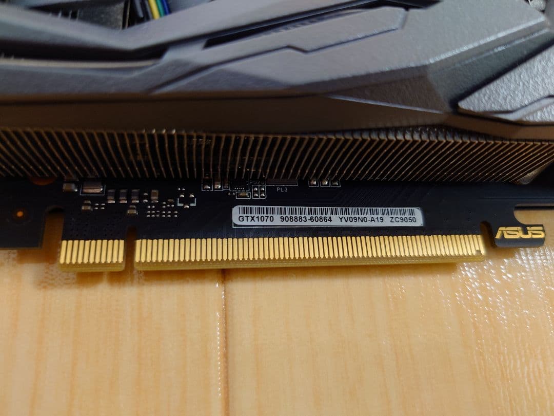 [中古]ASUS STRIX-GTX1070-O8G-GAMING