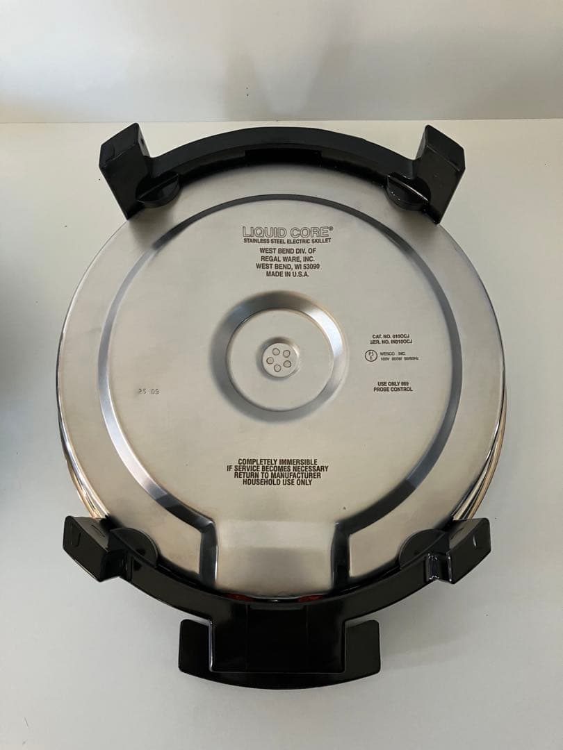 【未使用】 liquid core 浅型　電気フライパン　蓋なし
