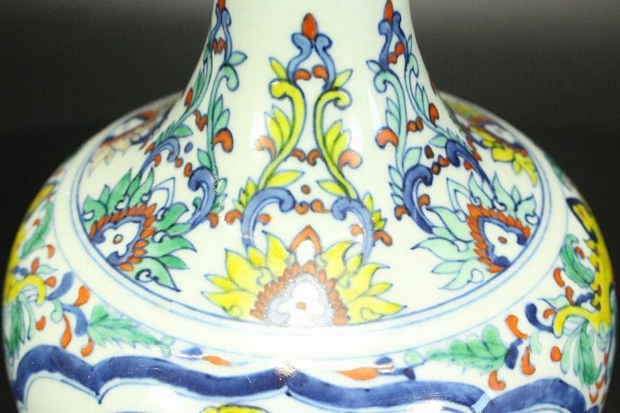 中国美術 色絵 花瓶(ZE721)