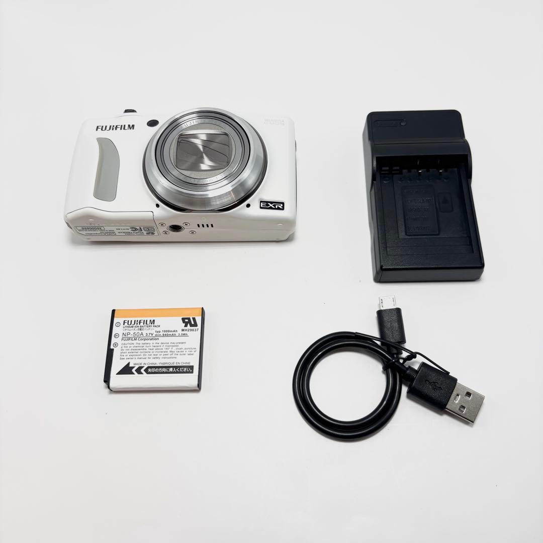 【週末限定値下げ】【美品】FUJIFILM FinePix F820EXR