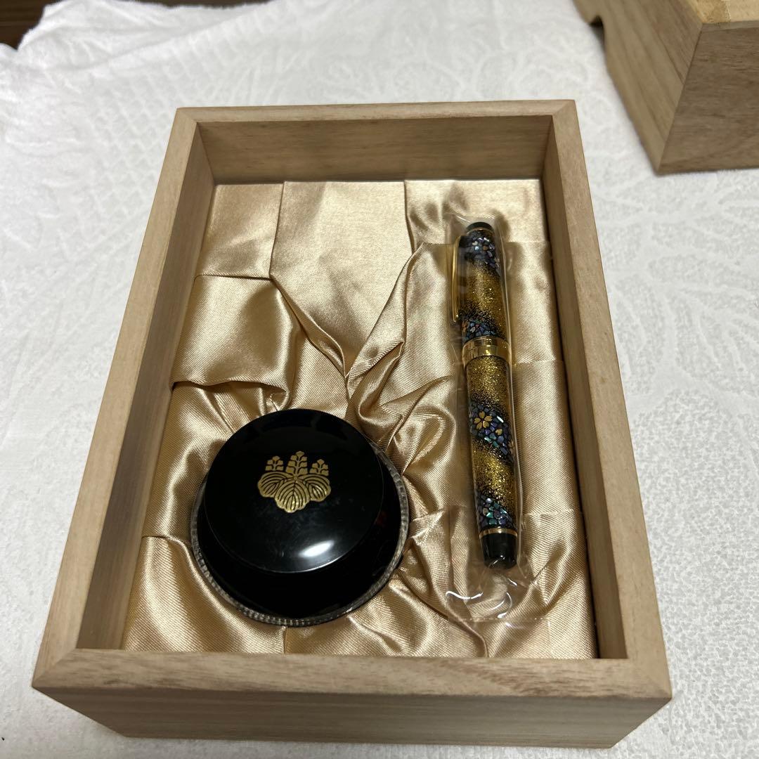 【未使用品】贈 内閣総理大臣 特別慰労品 蒔絵万年筆