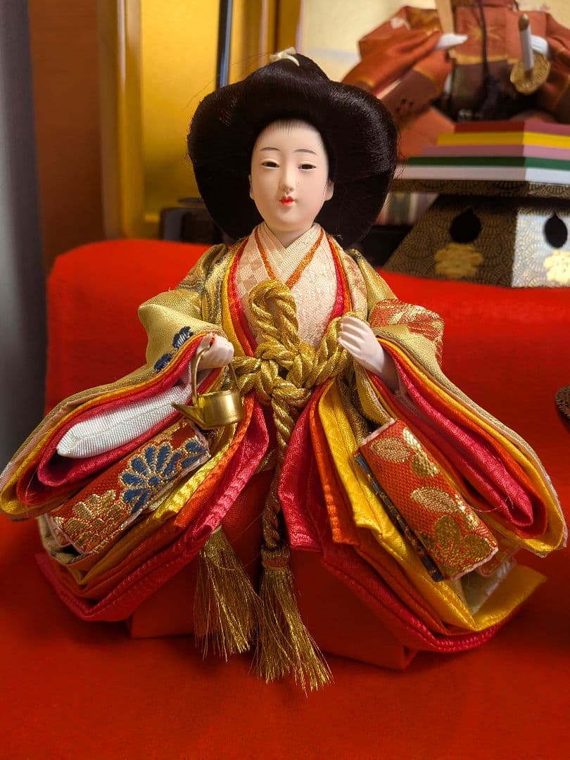 ひな祭り 雛人形　三段飾り　オルゴール付　秀華作　1/2（2/2の購入も必要）