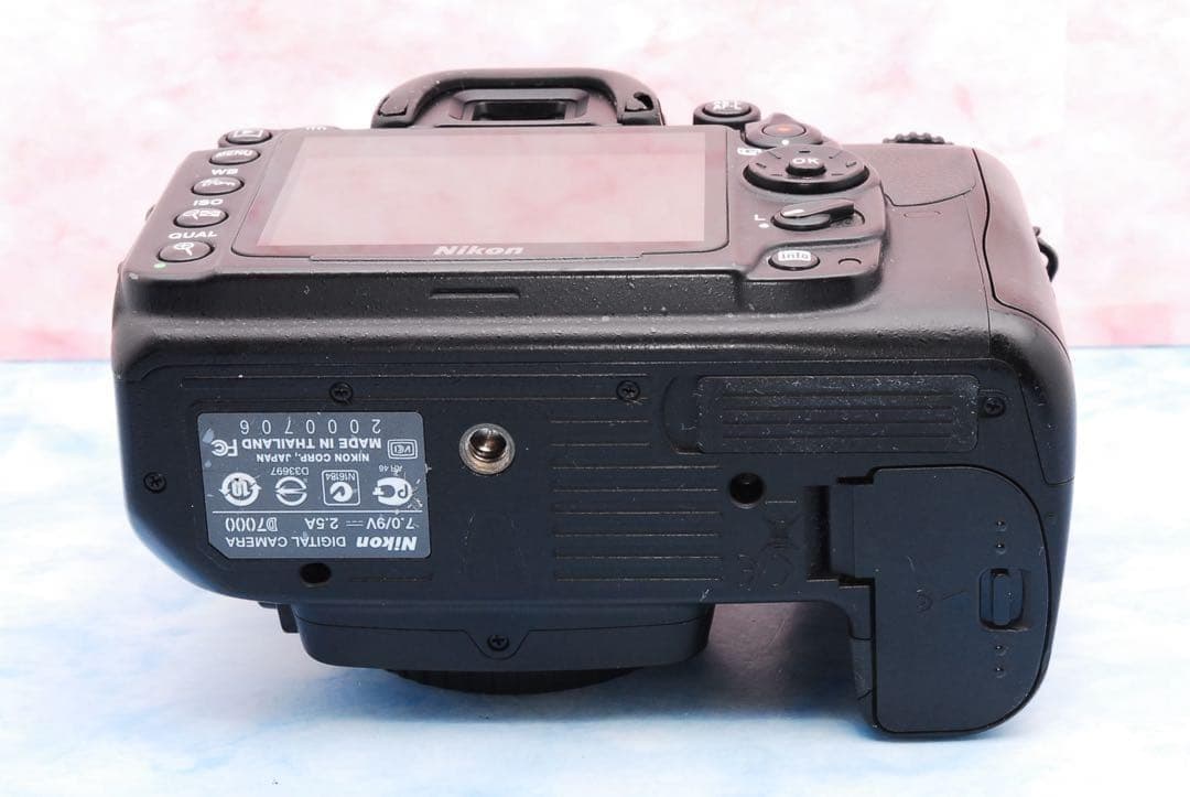 ニコン D7000☆バッグ付☆一眼レフカメラ☆300mm超望遠レンズセット