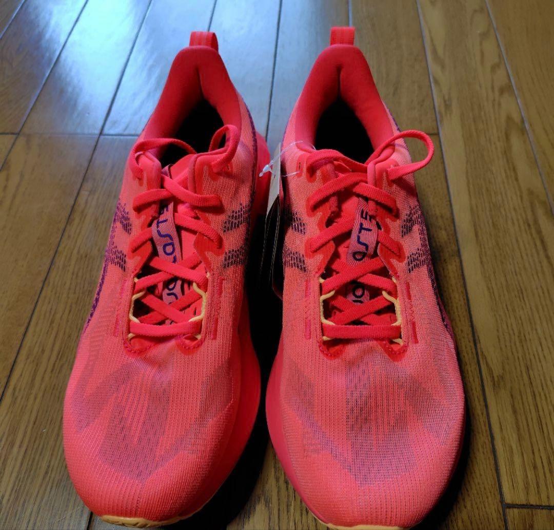 新品・未使用品　アシックス　ノヴァブラスト5 28cm